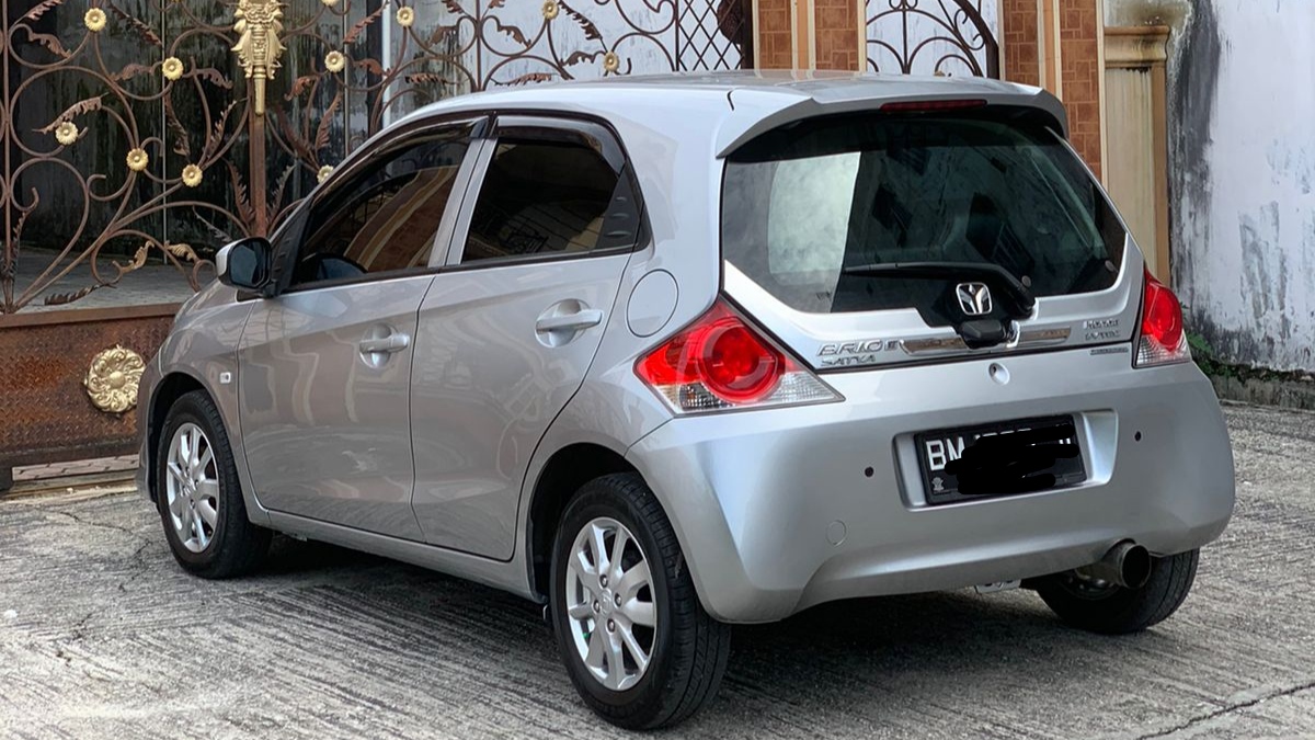 Honda Dijual Honda Brio Satya E M/T 2017 RIAU