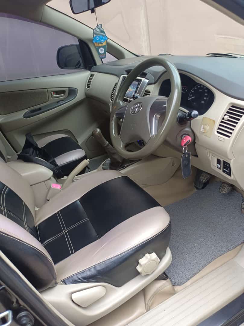 Daihatsu Dijual Sigra R Deluxe 2017 RIAU