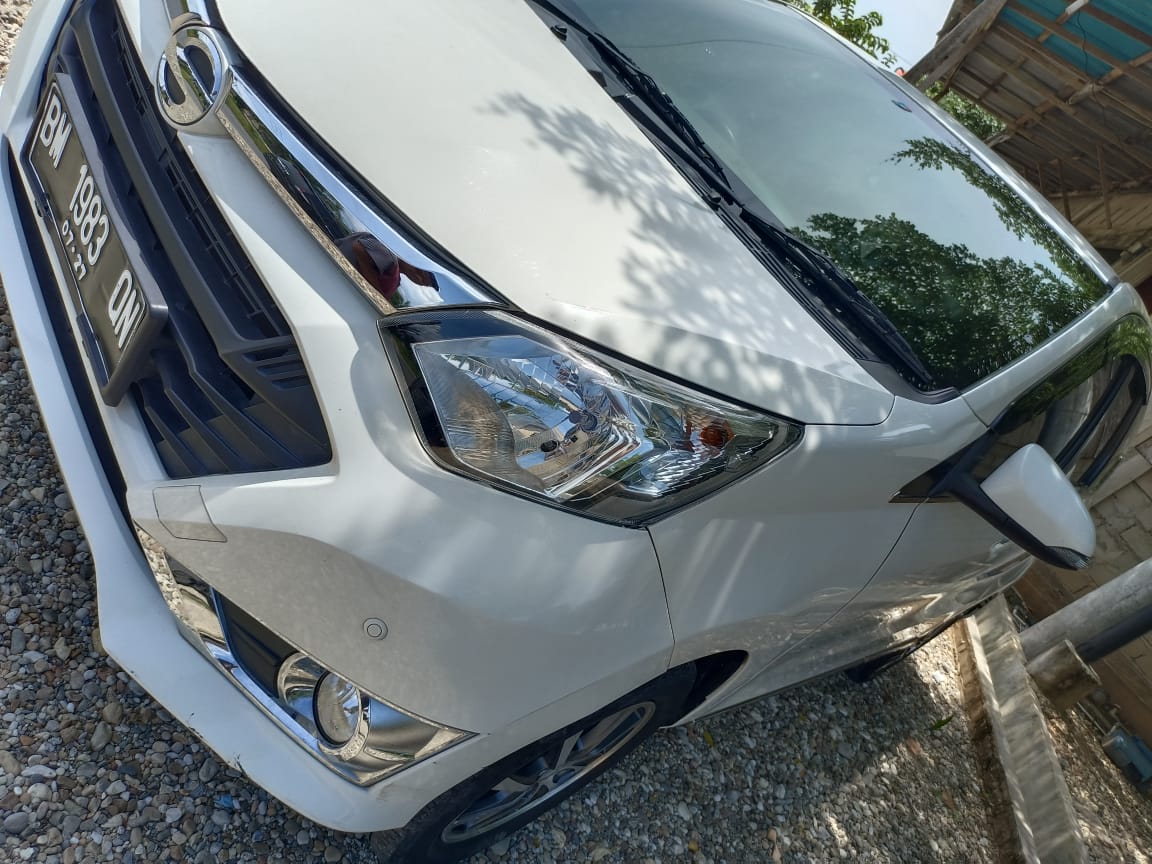 Daihatsu Dijual Sigra R Deluxe 2017 RIAU